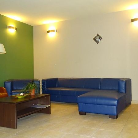 Hôtel Casa Elysee à Deva Extérieur photo
